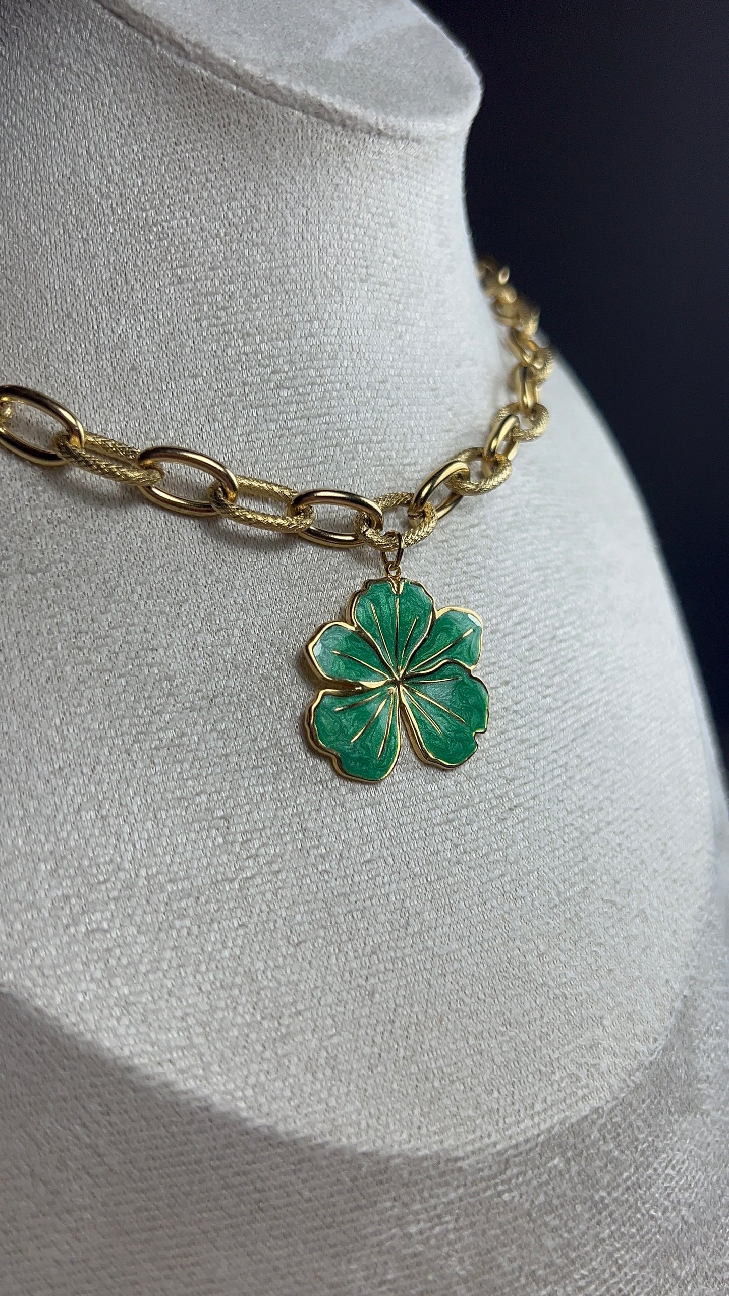 Collier Kencia - Collier fleur verte en acier inoxydable femme