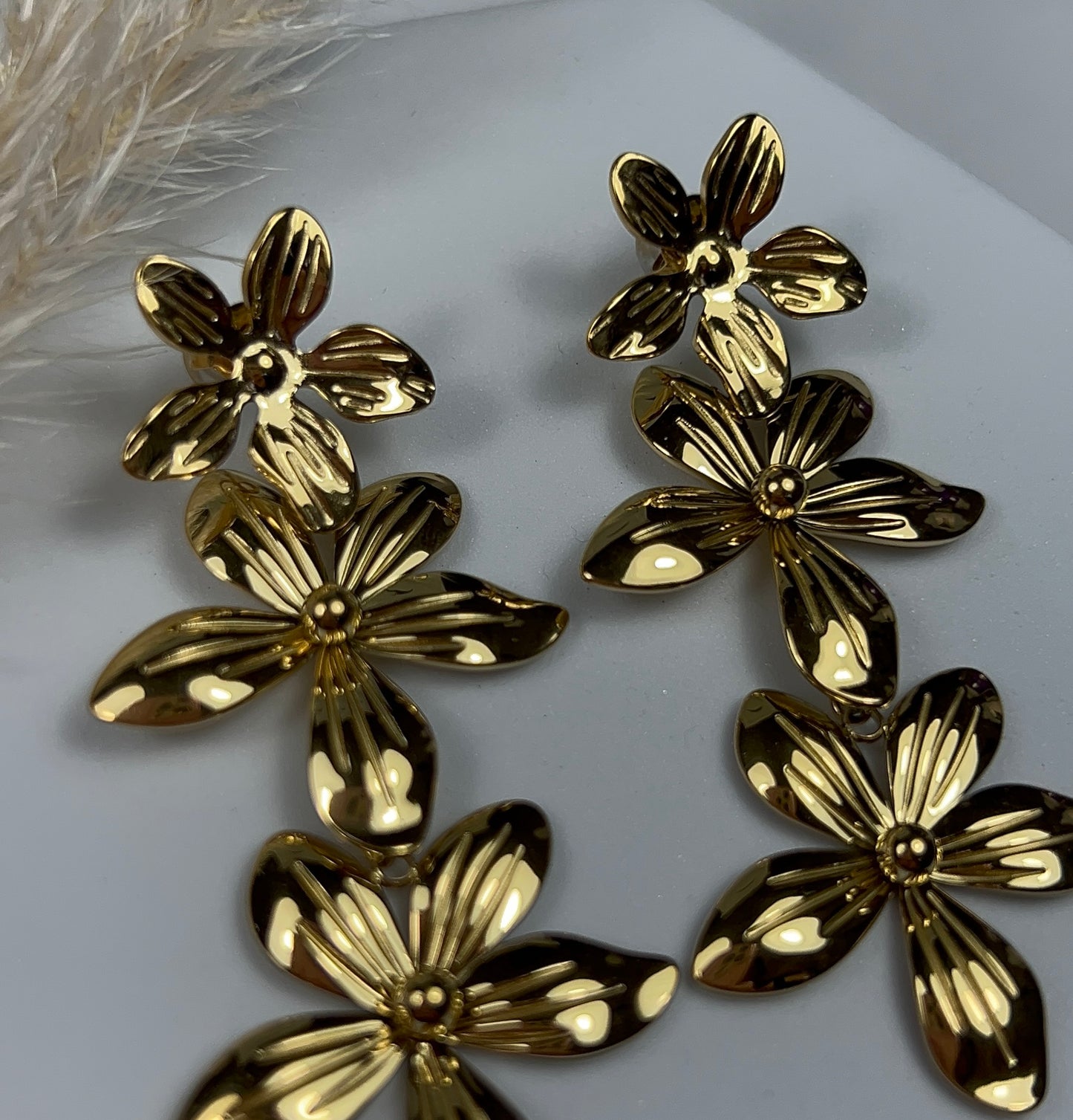 Boucles d'oreilles fleurs en acier inoxydable doré