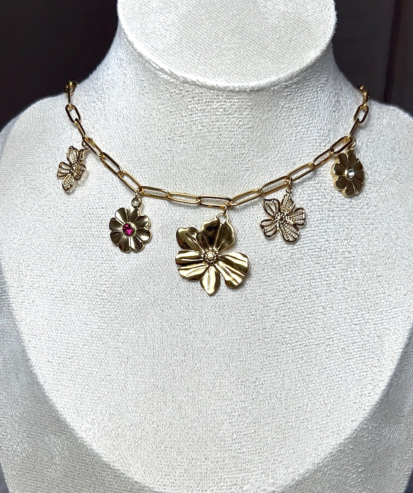 Collier Tracy